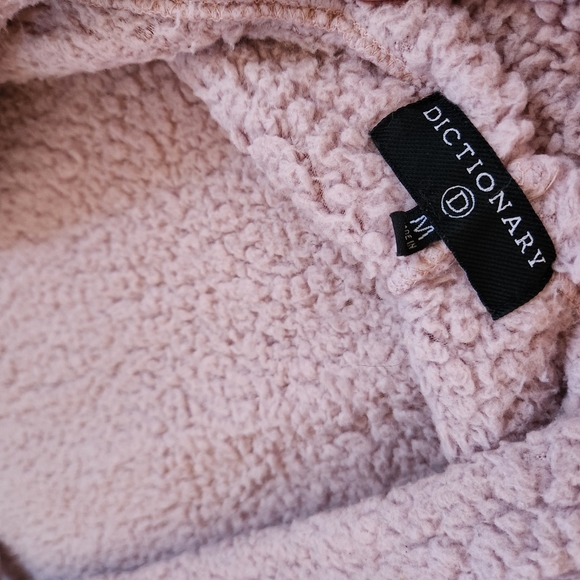 Size M Dictionary rose pink fleece sweater with back cutout - Picture 6 of 6